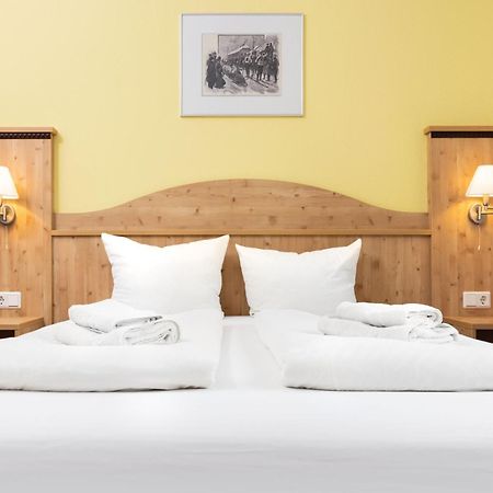 Gaststaette & Pension Waldschloesschen 오버호프 외부 사진
