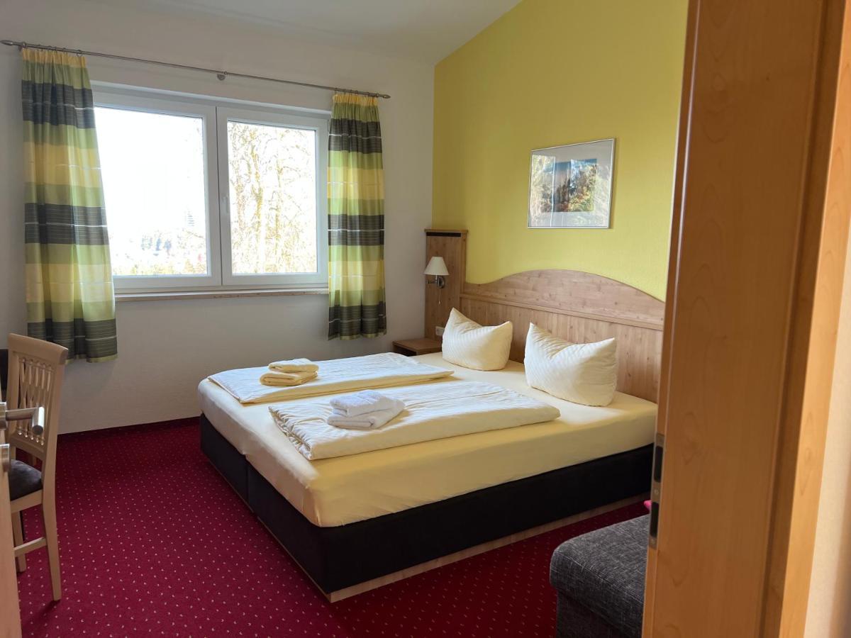 Gaststaette & Pension Waldschloesschen 오버호프 외부 사진