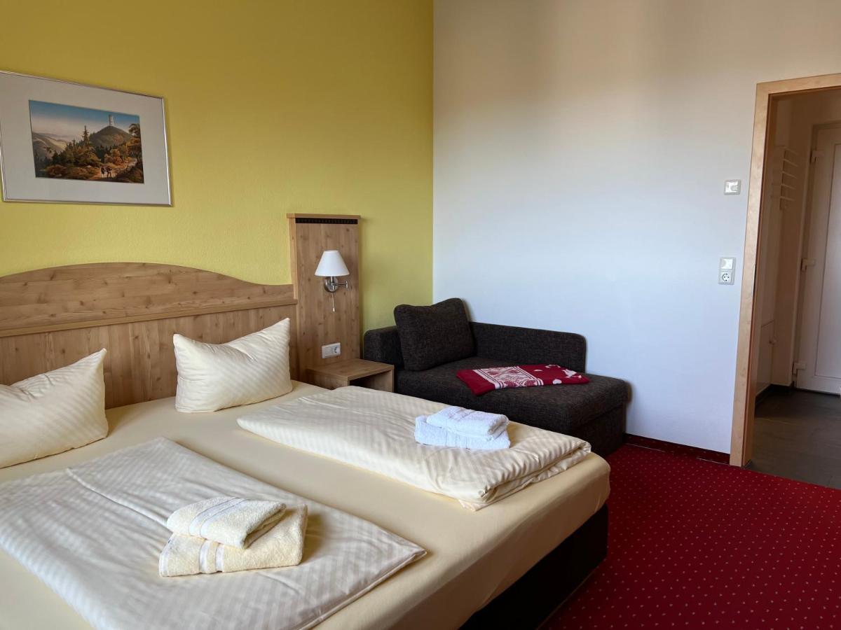 Gaststaette & Pension Waldschloesschen 오버호프 외부 사진