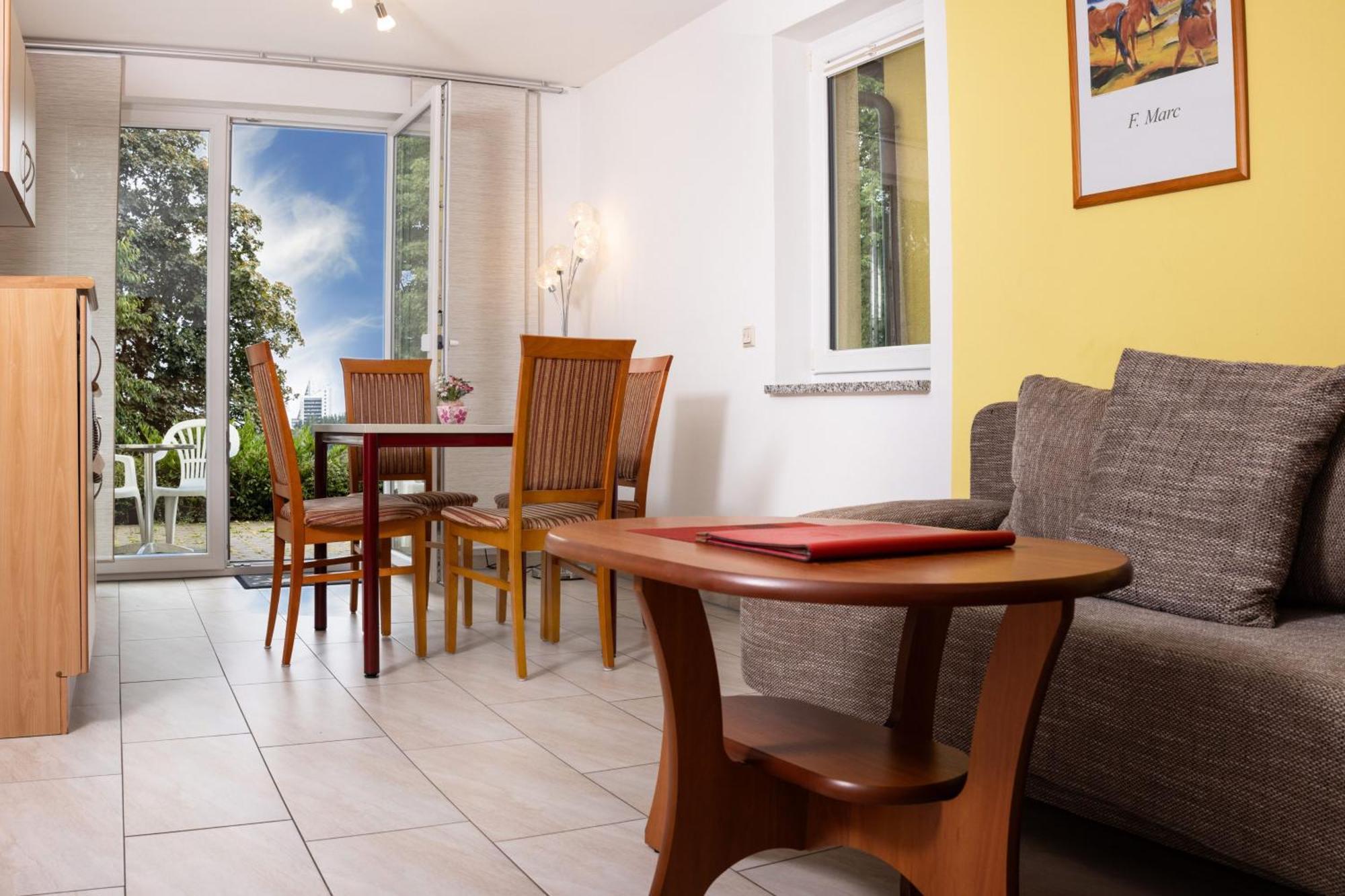 Gaststaette & Pension Waldschloesschen 오버호프 외부 사진