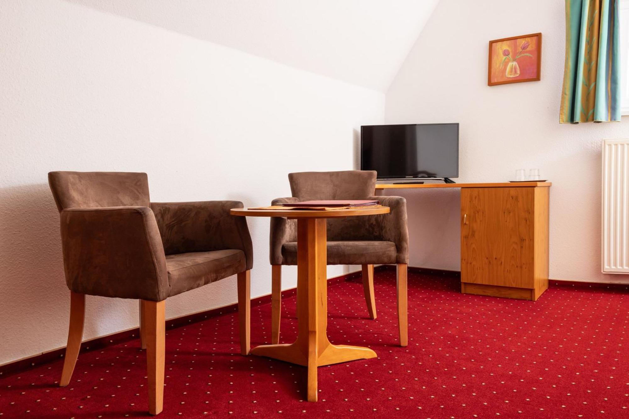 Gaststaette & Pension Waldschloesschen 오버호프 외부 사진